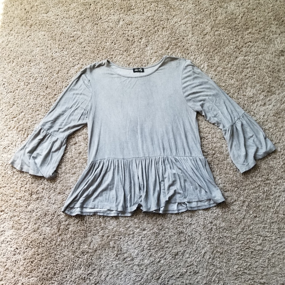 Francesca's Dee Elly Bell Sleeve Ruffle Peplum Top